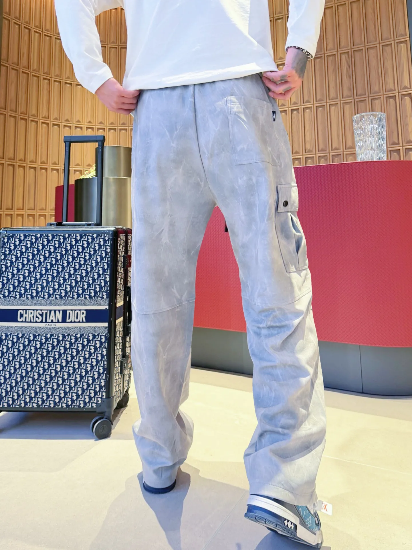Balenciaga 🆕2026 Autumn and Winter New Arrival trousers and casual pants🎁 are on sale simultaneously on the official website. Brand Classic LOGO casual pants, customized fabrics, excellent comfort and strong touch. Highly recognisable, perfect appearance and craftsmanship. Size:M-3XL
